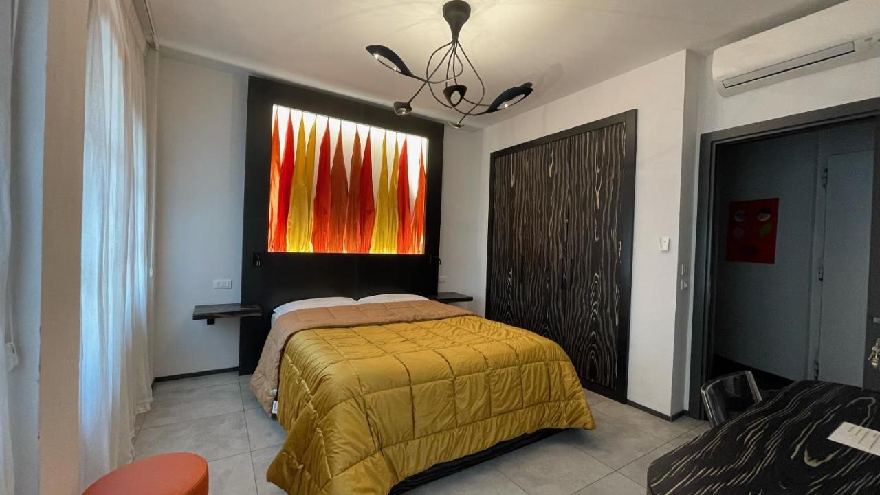 B&B Via Roma 25 アレッツォ エクステリア 写真