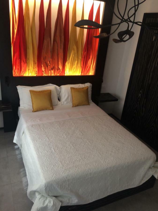 B&B Via Roma 25 アレッツォ エクステリア 写真